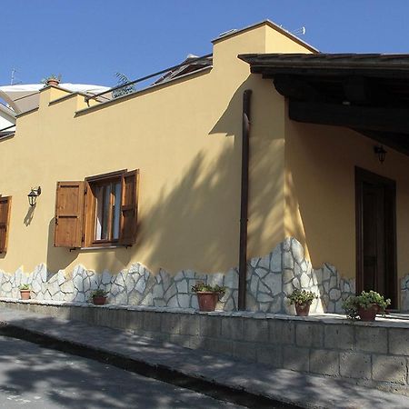 Agriturismo Vallesessanta Grotte di Castro Kültér fotó