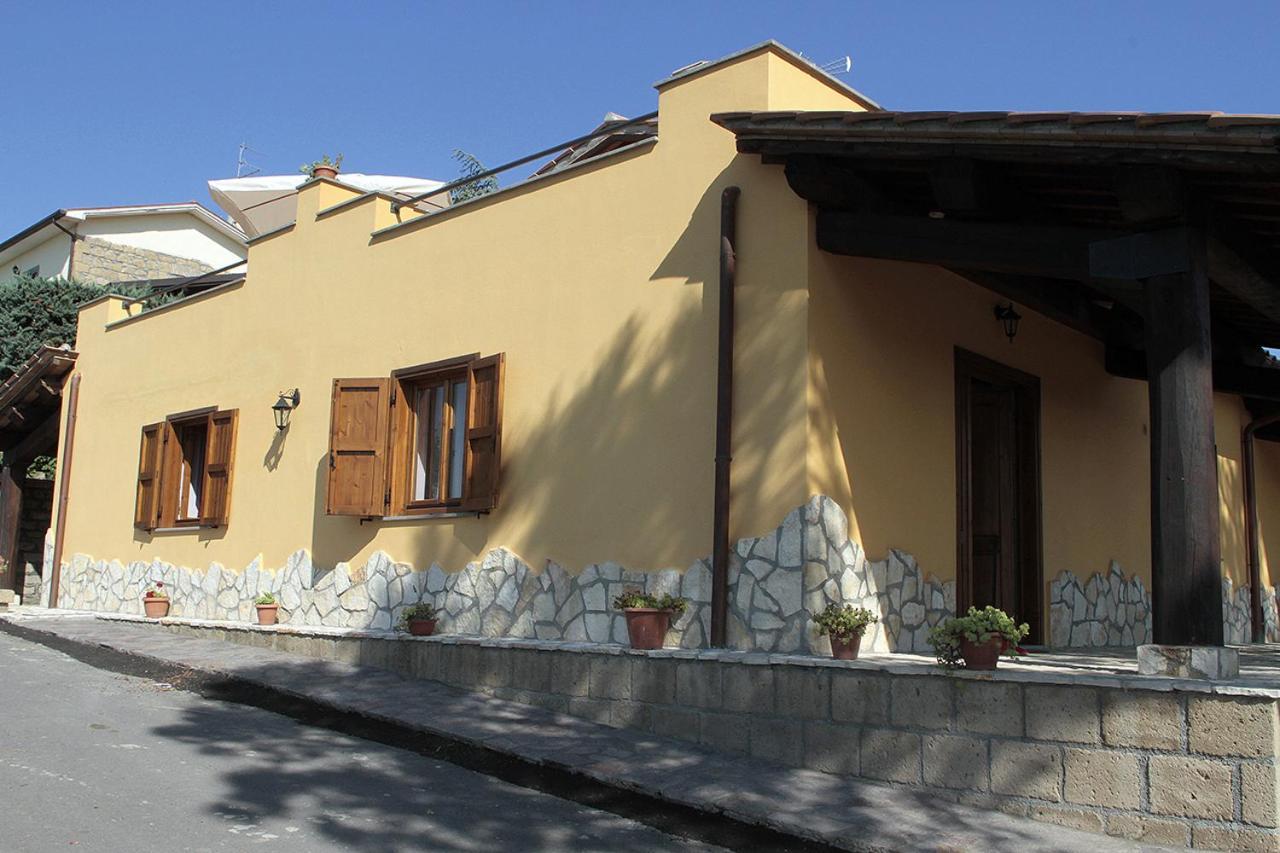 Agriturismo Vallesessanta Grotte di Castro Kültér fotó